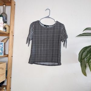 Vibe Sportswear Tie Sleeve Top 90s